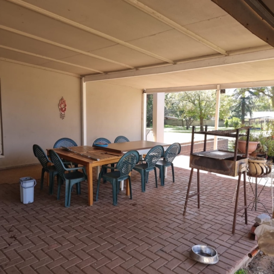 6 Bedroom Property for Sale in Parys Free State